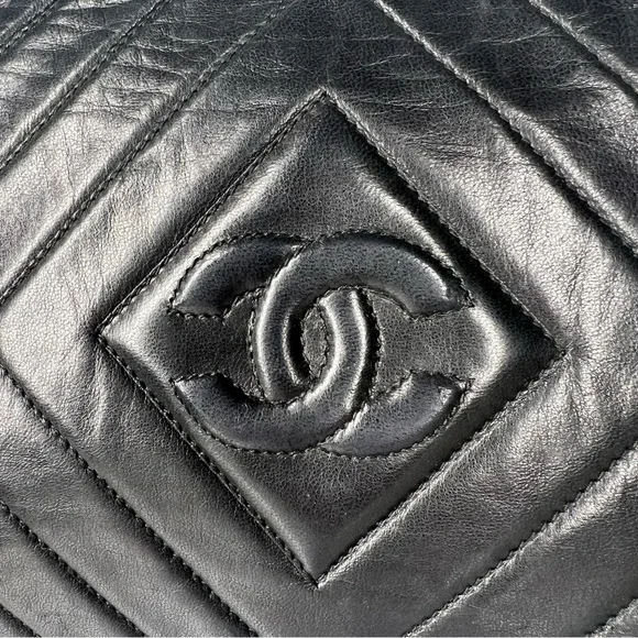 Chanel Black Lambskin Leather CC Quilted Camera Chain Crossbody Bag - Picture 8 of 17